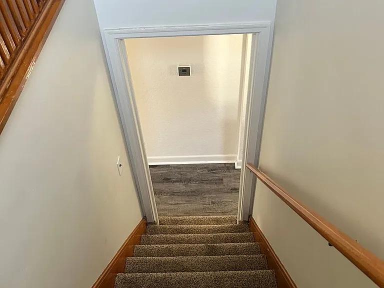 3 Bedroom Home for rent in Urbandale, IA — Photo 9