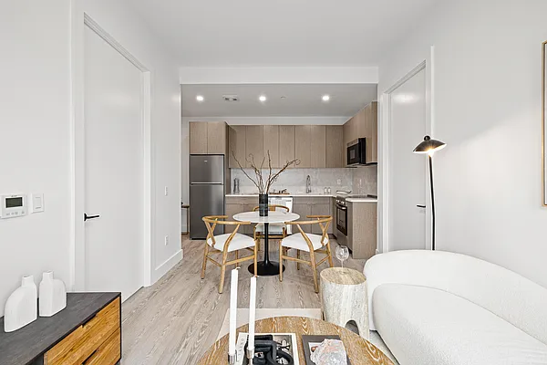 Rented by MADEHOME | media 31