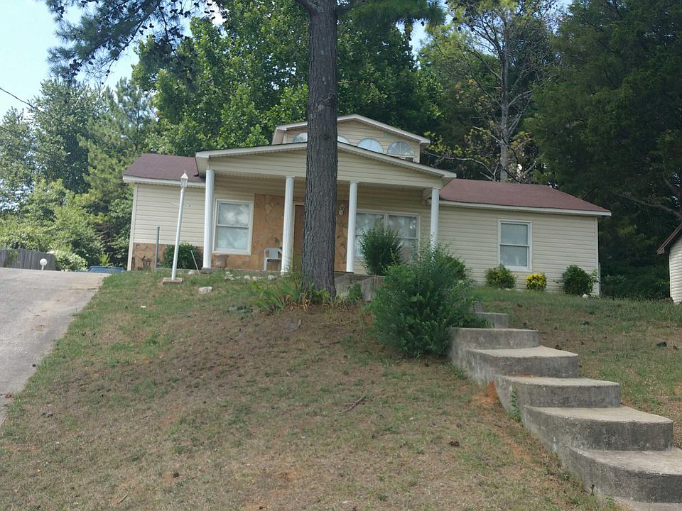 1st image of 6110 Pueblo Dr NW