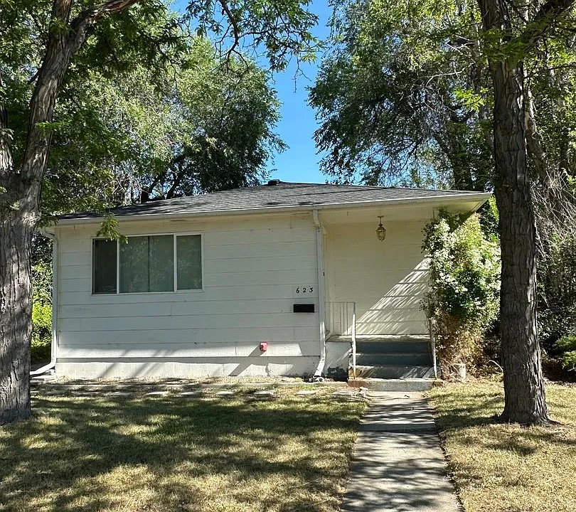 623 Terry Ave