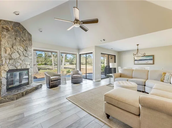 9 Niblick Ct, Hilton Head Island, SC 29928
