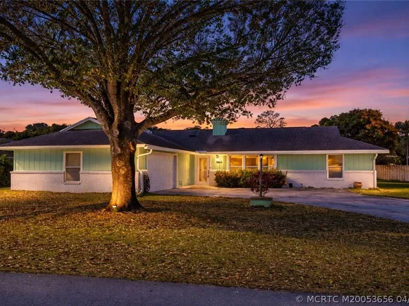 2905 SE Glasgow Dr, Stuart, FL 34997