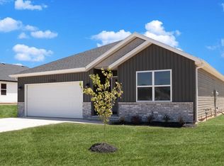 4987 W Silo Hills Dr, Springfield, MO 65802