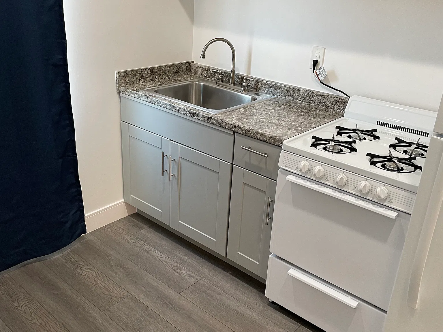 Studio, $1,750 — Photo 4
