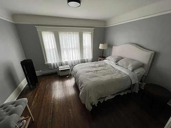3rd image of 233 Newark Ave Floor 3