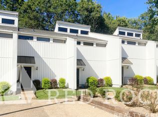 416 11th St S #CS-10, Columbus, MS 39701