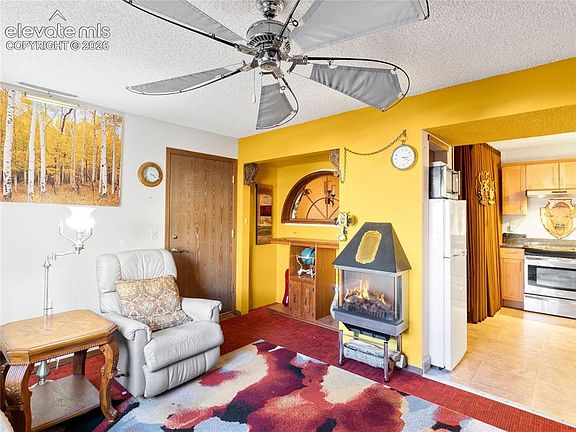 3rd image of 380 Paradise Cir APT C1