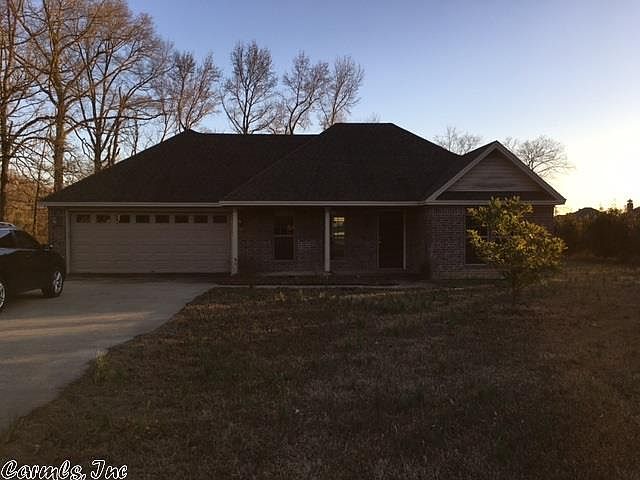 1st image of 106 Dogwood Ln