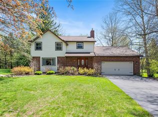 14 Ellie Ct, Lancaster, NY 14086