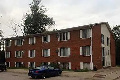Pine Ridge Apartments — Photo 13
