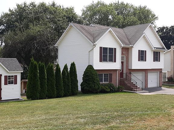 2nd image of 108 Hill Dr