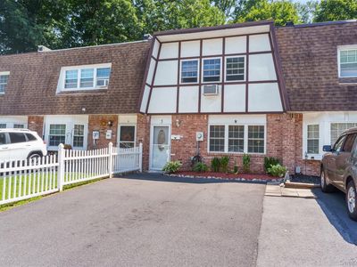 5 Roundtree Court, Beacon, NY, 12508