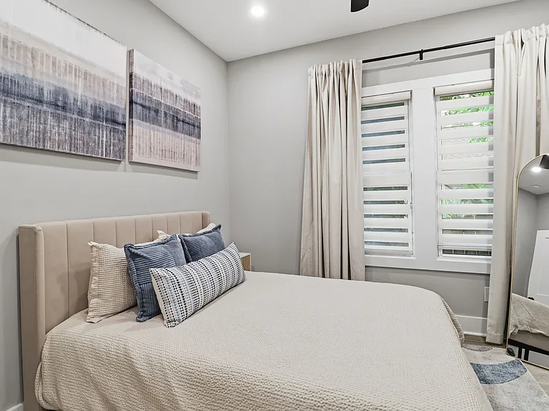 Guest Bedroom w/ Queen Bed & Natural Light