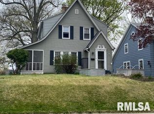 2936 Farnam St, Davenport, IA 52803