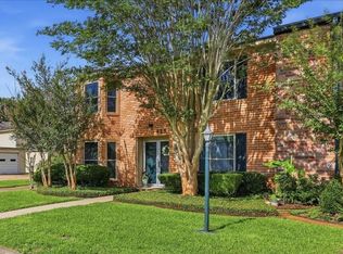 425 Longmeadow St, Beaumont, TX 77707