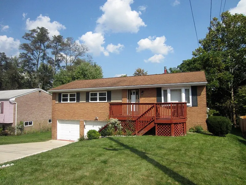 176 McAlister Dr photo 1