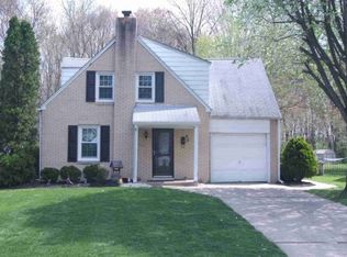 25 Oak Ave, Penndel, PA 19047