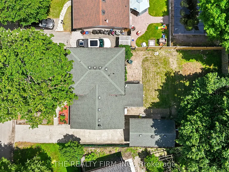 45 Amy Cres — Photo 40