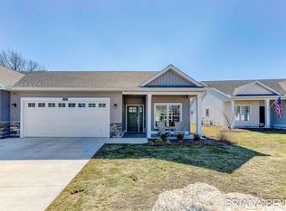 1069 Maplewood Ct, Holland, MI 49423