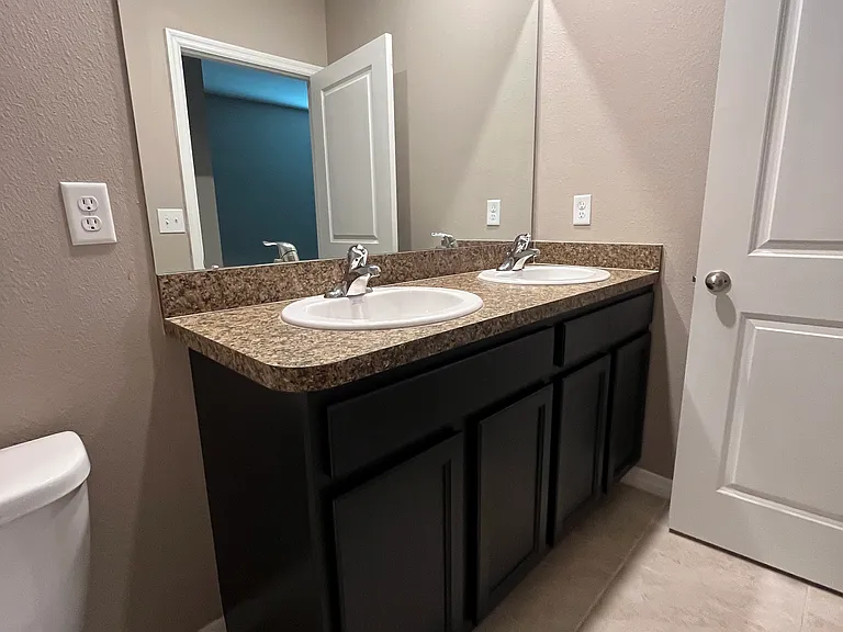 17055 Oval Rum Dr — Photo 11