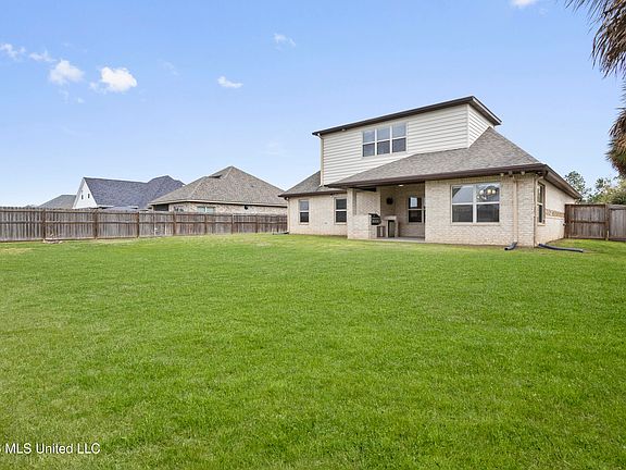 3rd image of 10415 E Landon Green Cir