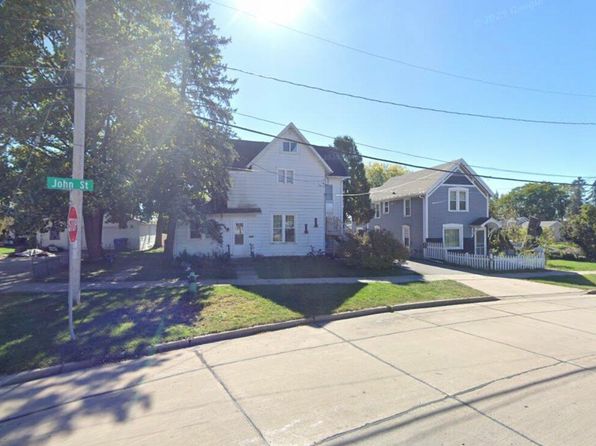229 John St #2