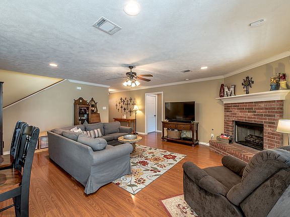 5th image of 1111 Bracey Ct