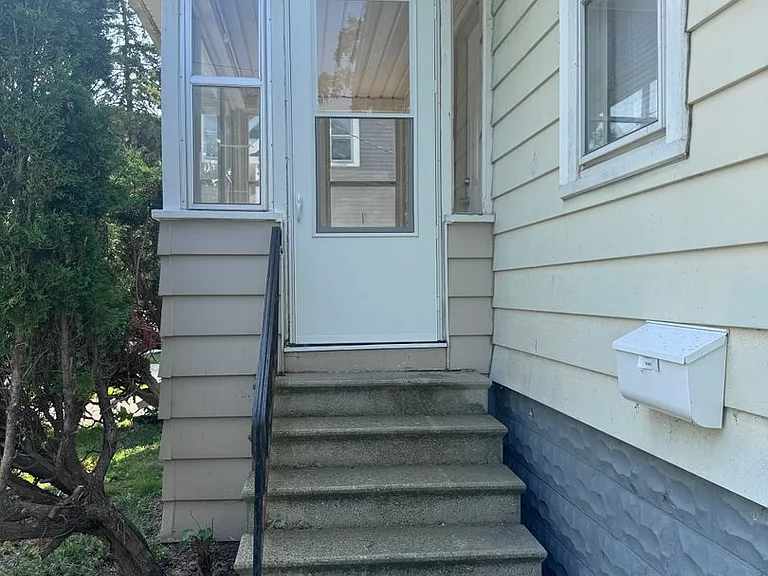 60 W Cotton St — Photo 2