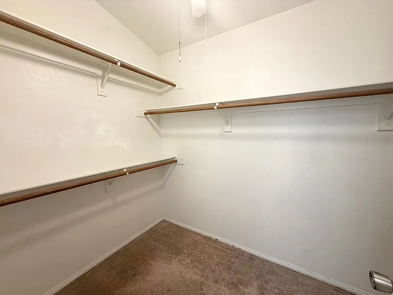 1778 Blue Ribbon Dr — Photo 22