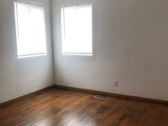 4th image of 931 W Leola St