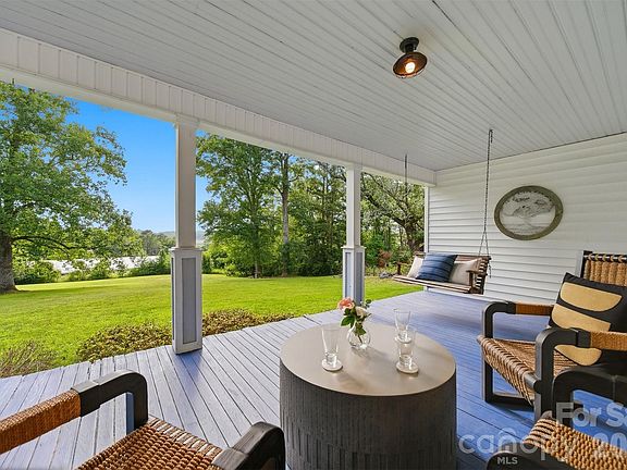 4th image of 255 Wildwood Rd