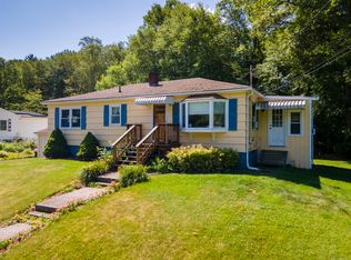 15 Denis Dr, North Grosvenordale, CT 06255