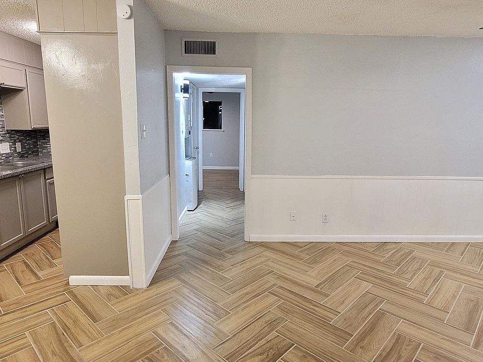 1st image of 1901 N 10th St #11285705