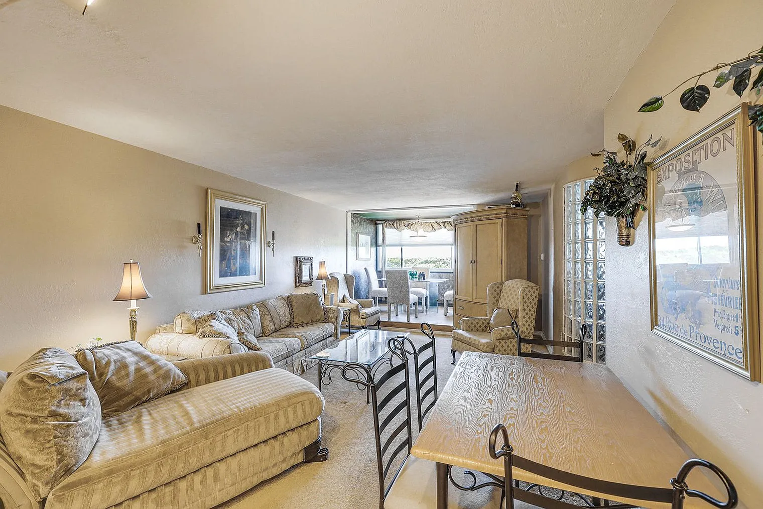 1 bed, 1.0 bath, 893 sqft, $2,806 — Photo 1