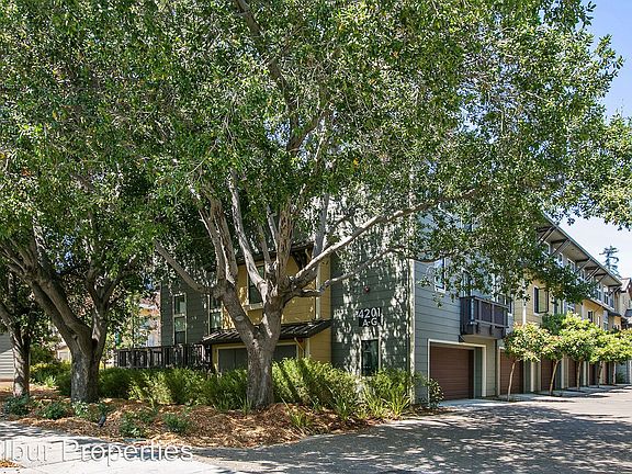 2nd image of 4201 Juniper Ln Unit F
