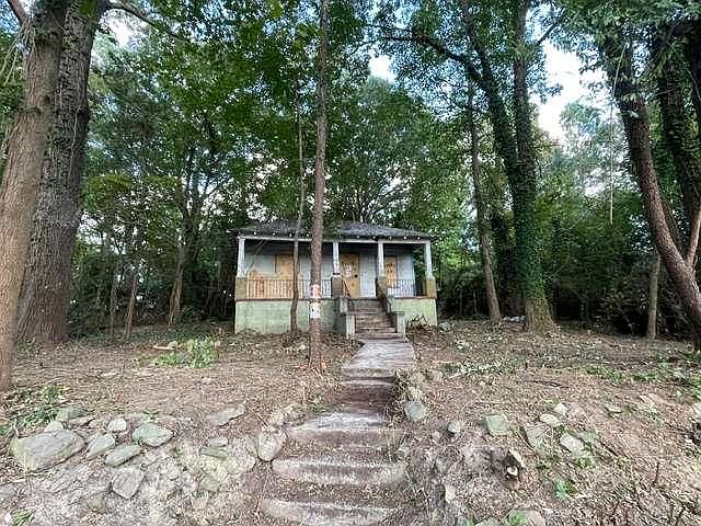 1st image of 350 Willis Mill Rd SW
