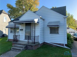 453 S Wheeling St, Oregon, OH 43616
