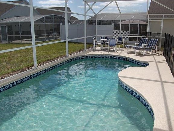 3rd image of 150 Bloomingdale Dr