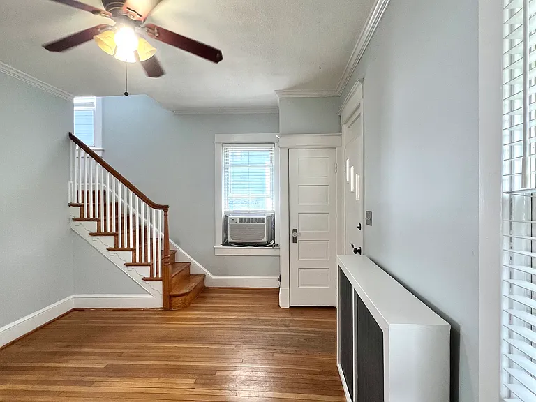 3711 22nd St NE — Photo 3