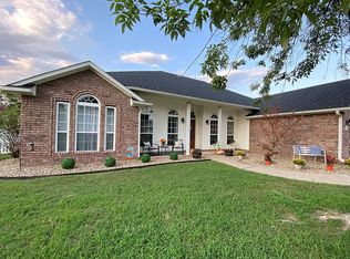 2004 Joyce Dr, Lavaca, AR 72941