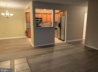 1 Willow Ct, Hamilton, NJ 08619