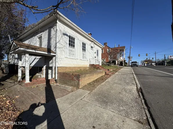 135 N Kentucky St, Kingston, TN 37763