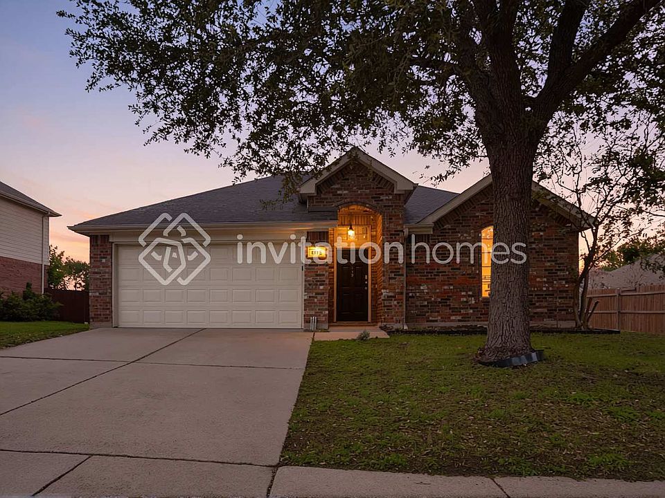 1st image of 1112 Sweetwater Dr