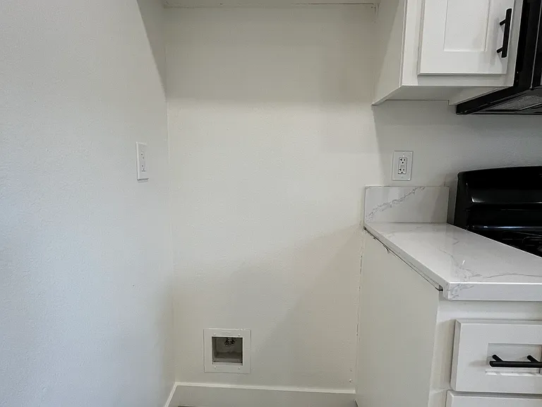 1216 E La Palma Ave — Photo 18