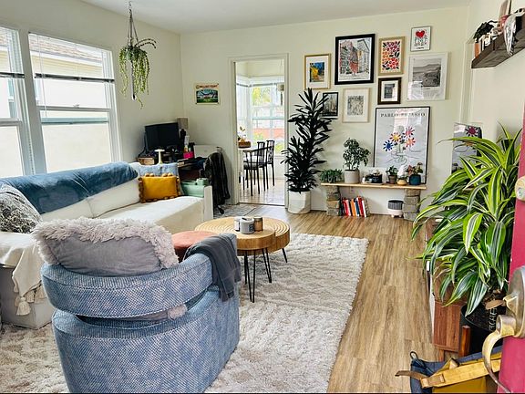 4th image of 236 La Verne Ave #C