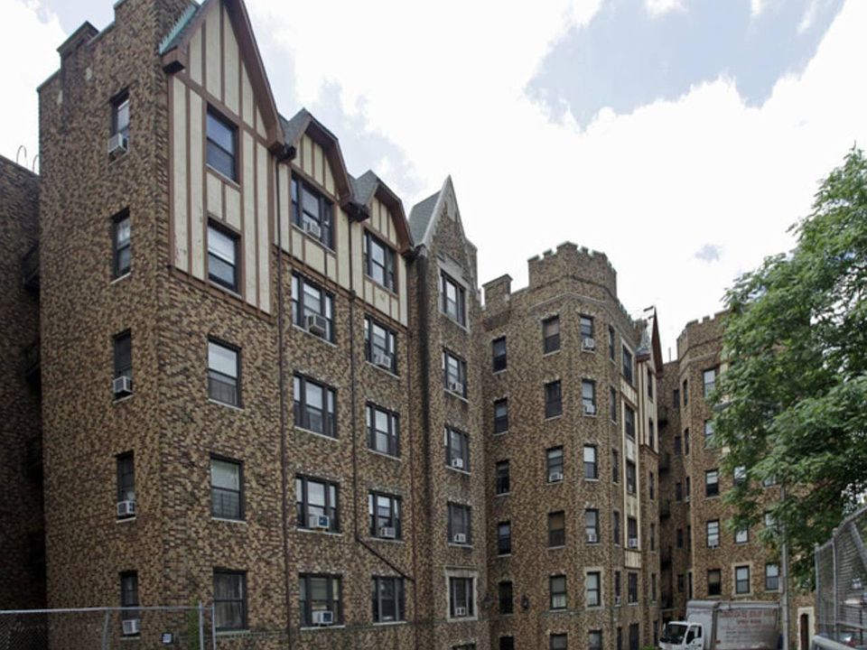 1st image of 82-90 Caryl Avenue 18 Fl 1