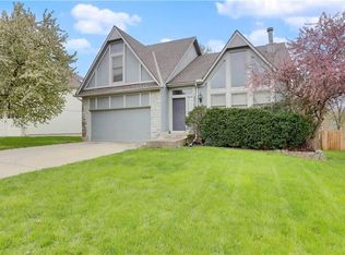 22109 W 48th St, Shawnee, KS 66226