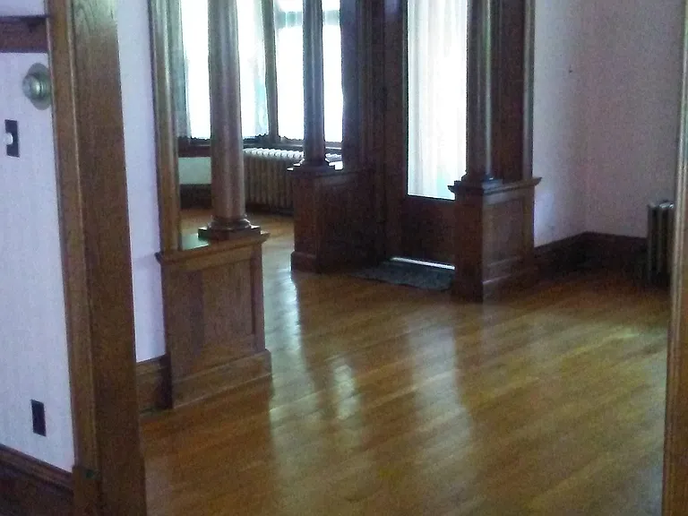 2122 Marshall Ave — Photo 6
