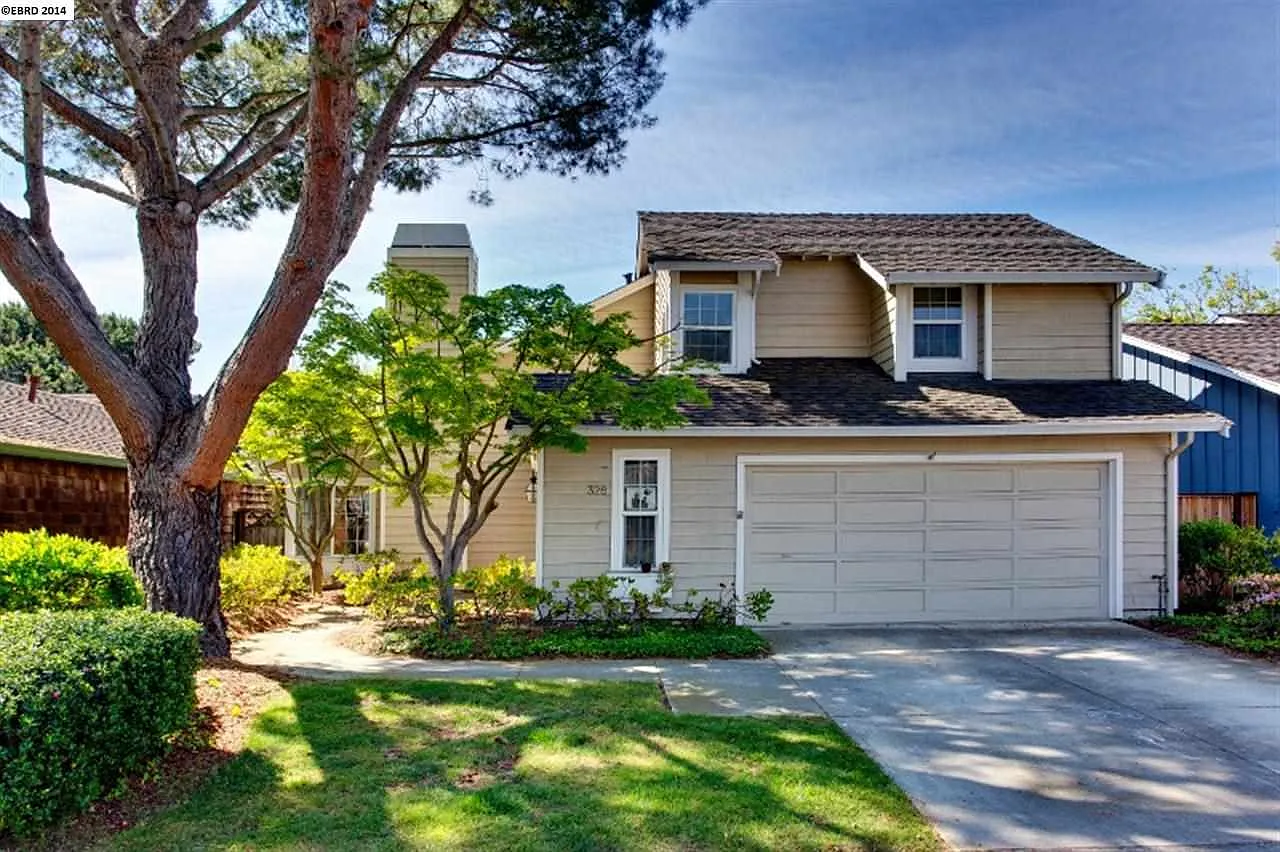 328 Capetown Dr photo 1