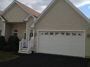 1421 Douglas Ave UNIT R, North Providence, RI 02904